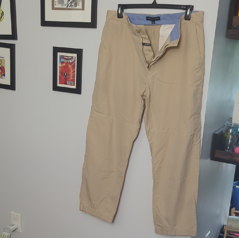Tommy Hilfiger Men's Khaki Chinos